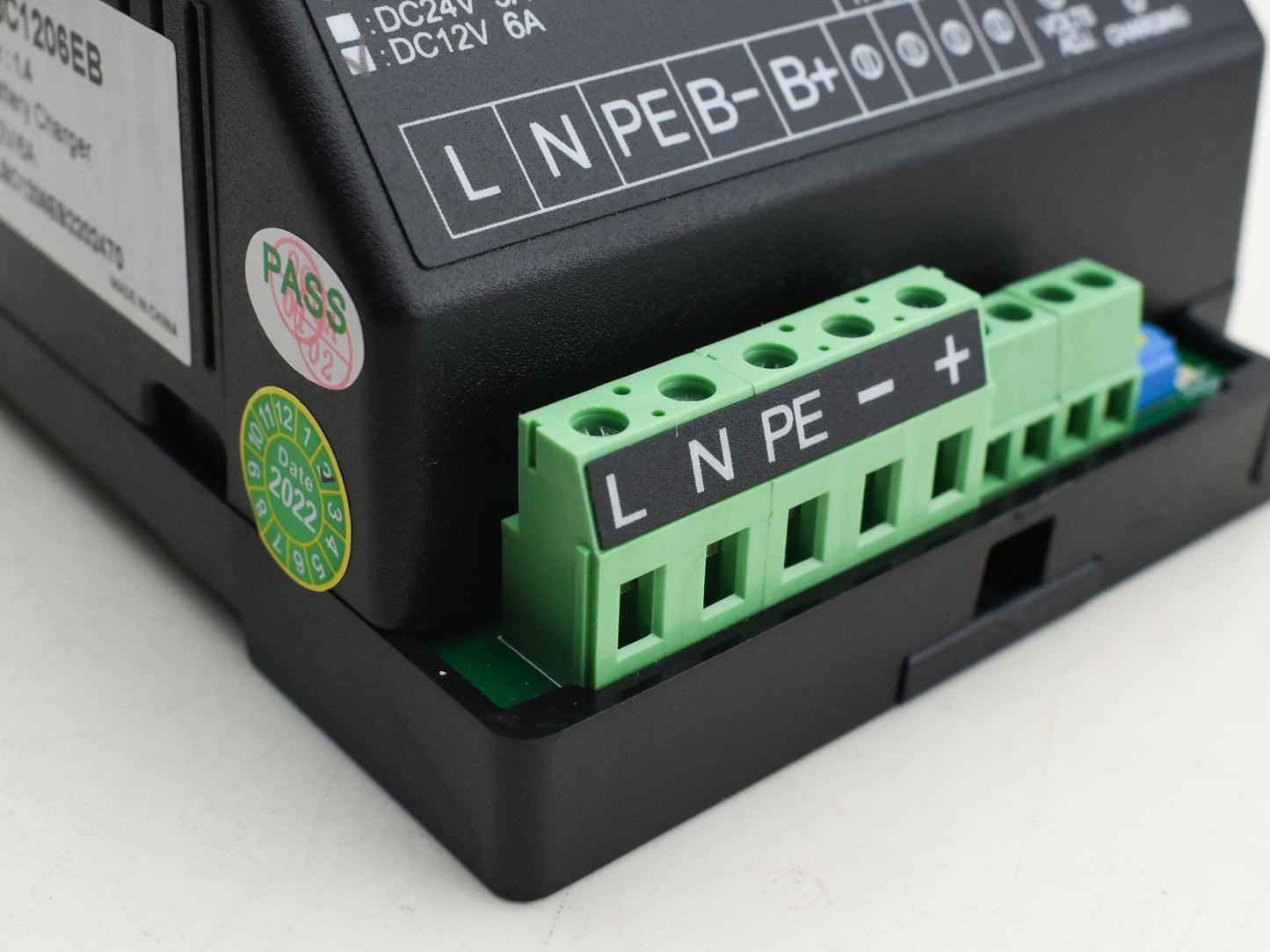 LIXISE LBC1206EB Charger